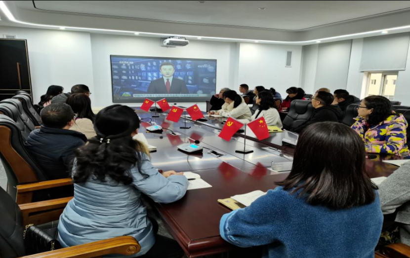 隆化职中各党支部深入学习贯彻党的十九届六中全会精神
